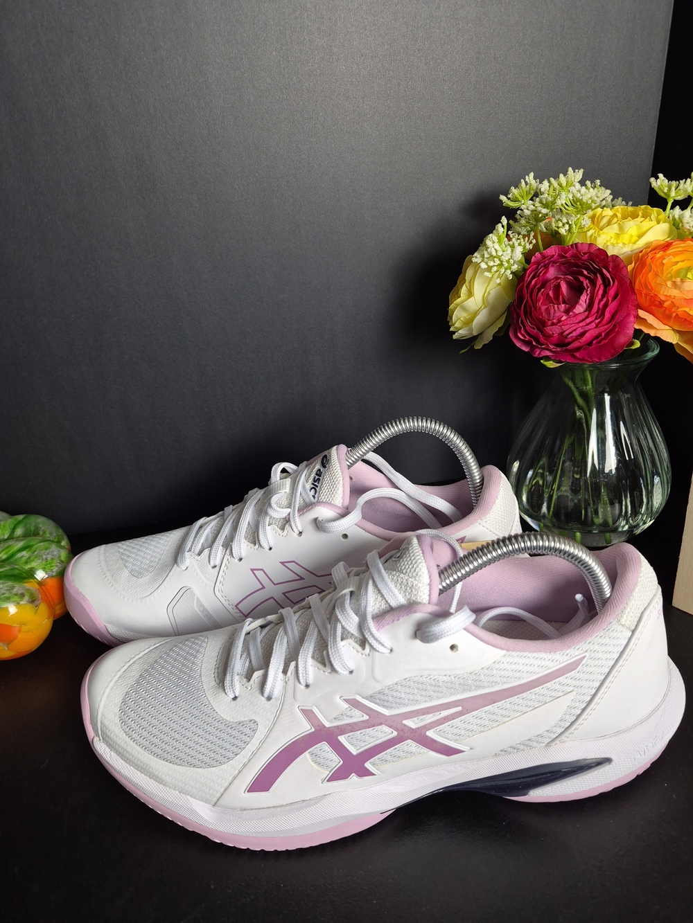 ASICS Solution Swift Womens White and Light Pink Shoes.New in Box! Size 10